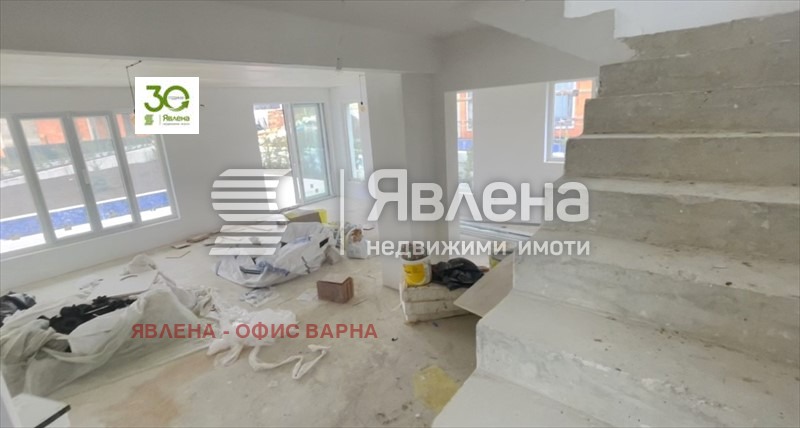 Продава КЪЩА, гр. Варна, м-т Долна Трака, снимка 2 - Къщи - 48384518