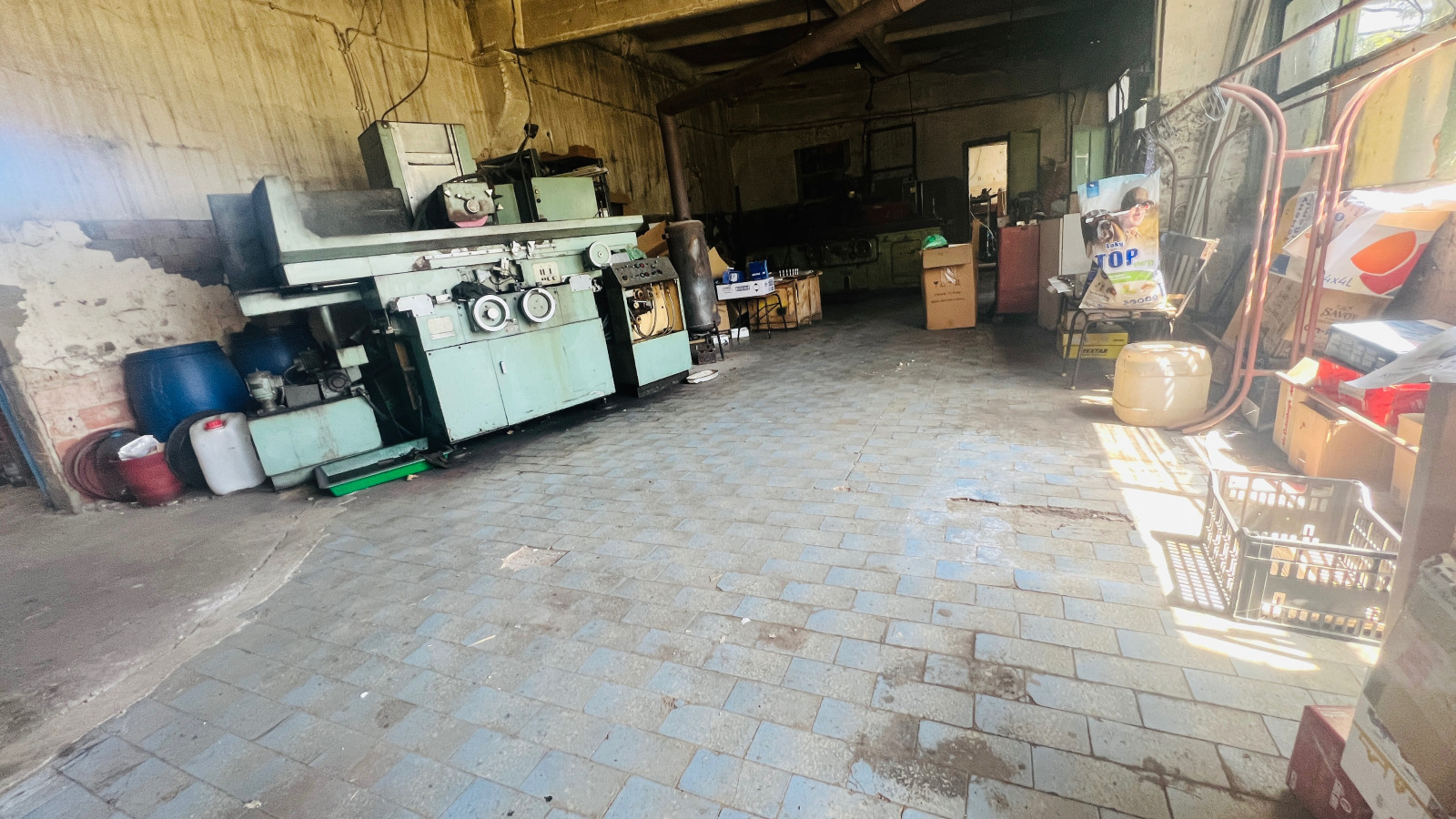 Продава ПРОМ. ПОМЕЩЕНИЕ, гр. Монтана, Промишлена зона, снимка 15 - Производствени сгради - 53797698