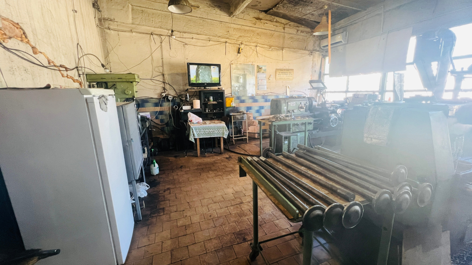 Продава ПРОМ. ПОМЕЩЕНИЕ, гр. Монтана, Промишлена зона, снимка 8 - Производствени сгради - 53797698