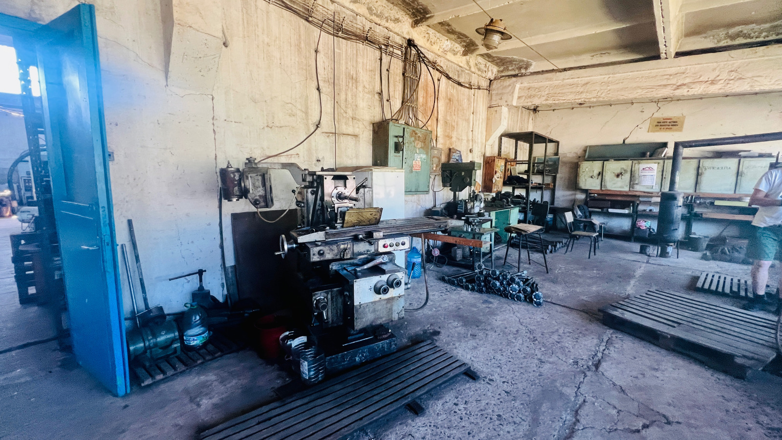 Продава ПРОМ. ПОМЕЩЕНИЕ, гр. Монтана, Промишлена зона, снимка 9 - Производствени сгради - 53797698