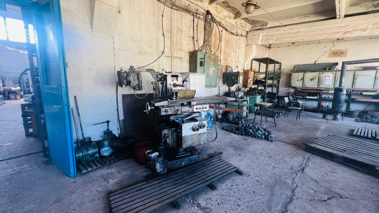 Продава ПРОМ. ПОМЕЩЕНИЕ, гр. Монтана, Промишлена зона, снимка 7 - Производствени сгради - 53797698