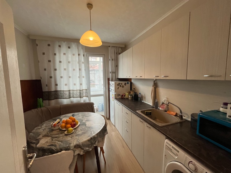 Продава 2-СТАЕН, гр. Казанлък, област Стара Загора, снимка 3 - Апартаменти - 52667546