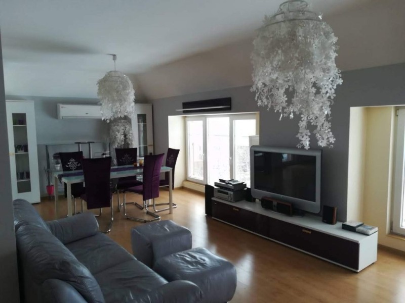À venda  Mais de 3 quartos Sofia , Centar , 260 m² | 88329227 - imagem [8]