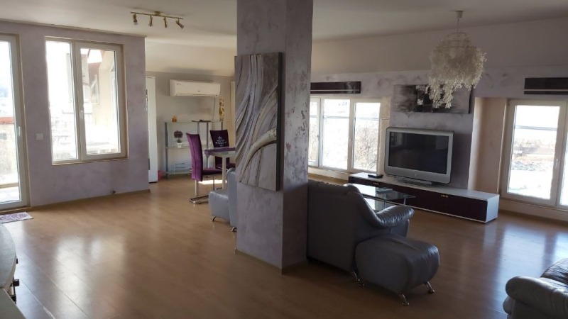 À venda  Mais de 3 quartos Sofia , Centar , 260 m² | 88329227 - imagem [4]