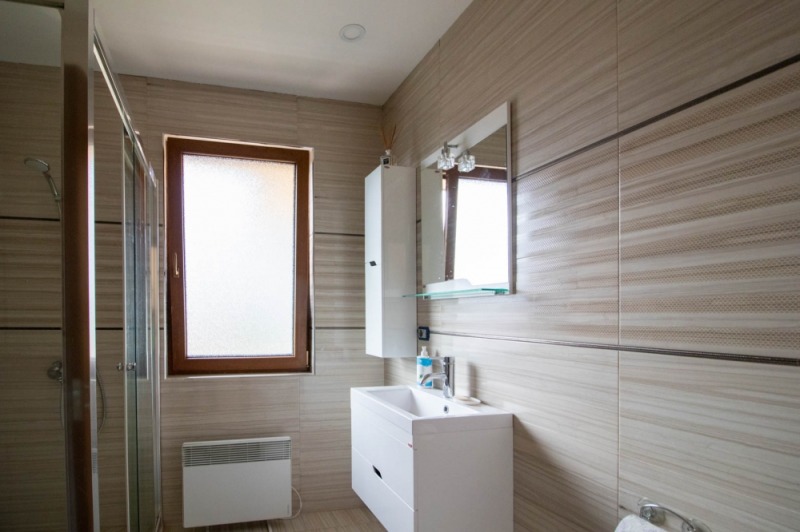 Продава КЪЩА, гр. Сливен, Ново село, снимка 10 - Къщи - 52490928