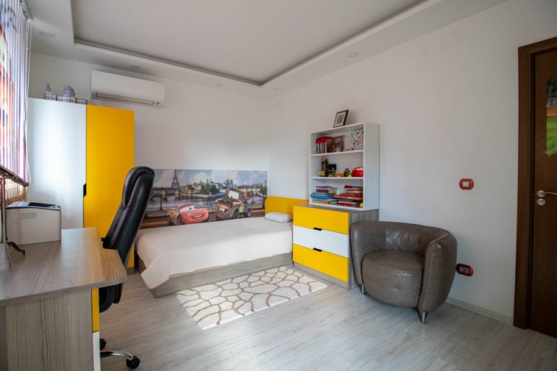 Продава КЪЩА, гр. Сливен, Ново село, снимка 9 - Къщи - 52490928