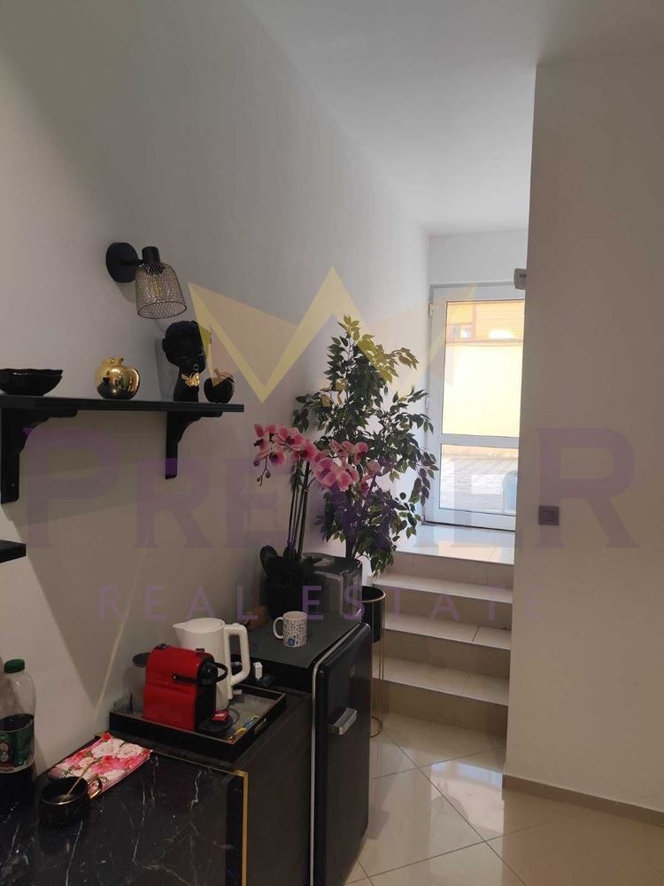 Продава МАГАЗИН, гр. Варна, Лятно кино Тракия, снимка 2 - Магазини - 52872054