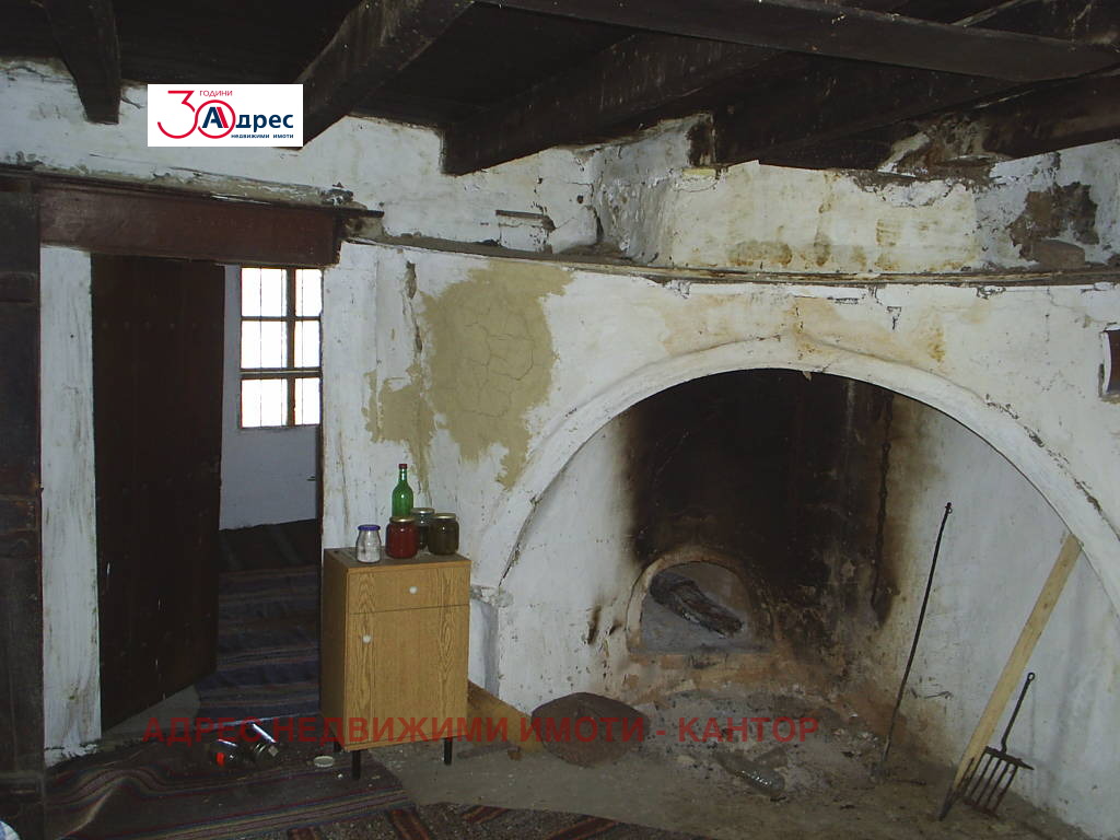 Продава КЪЩА, гр. Елена, област Велико Търново, снимка 3 - Къщи - 56252164