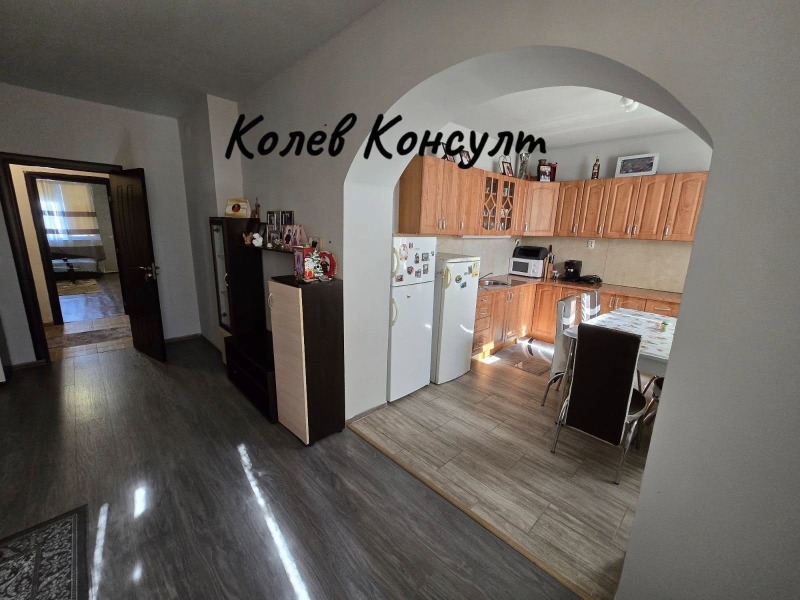 Продава 4-СТАЕН в област Хасково, гр. Димитровград - 116 кв.м / 80 000 € » 156 466.40 лв., КОЛЕВ КОНСУЛТ