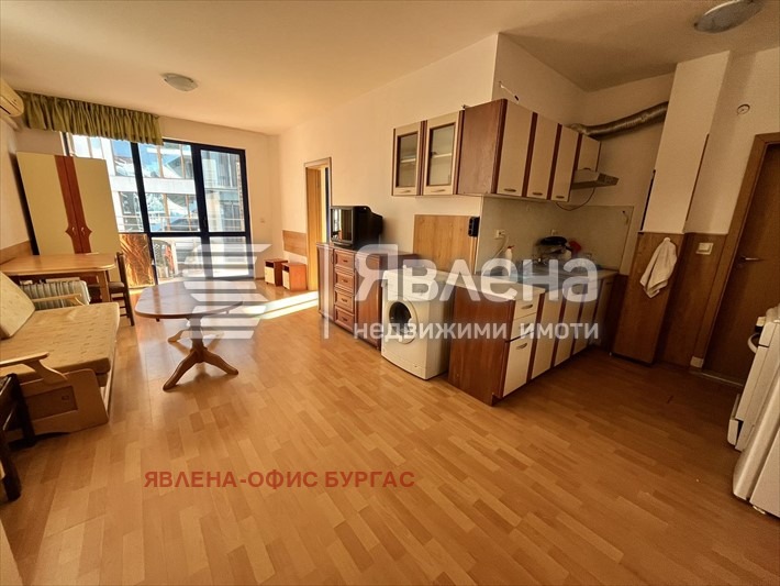 À venda  1 quarto região Burgas , k.k. Slantchev briag , 72 m² | 10275084