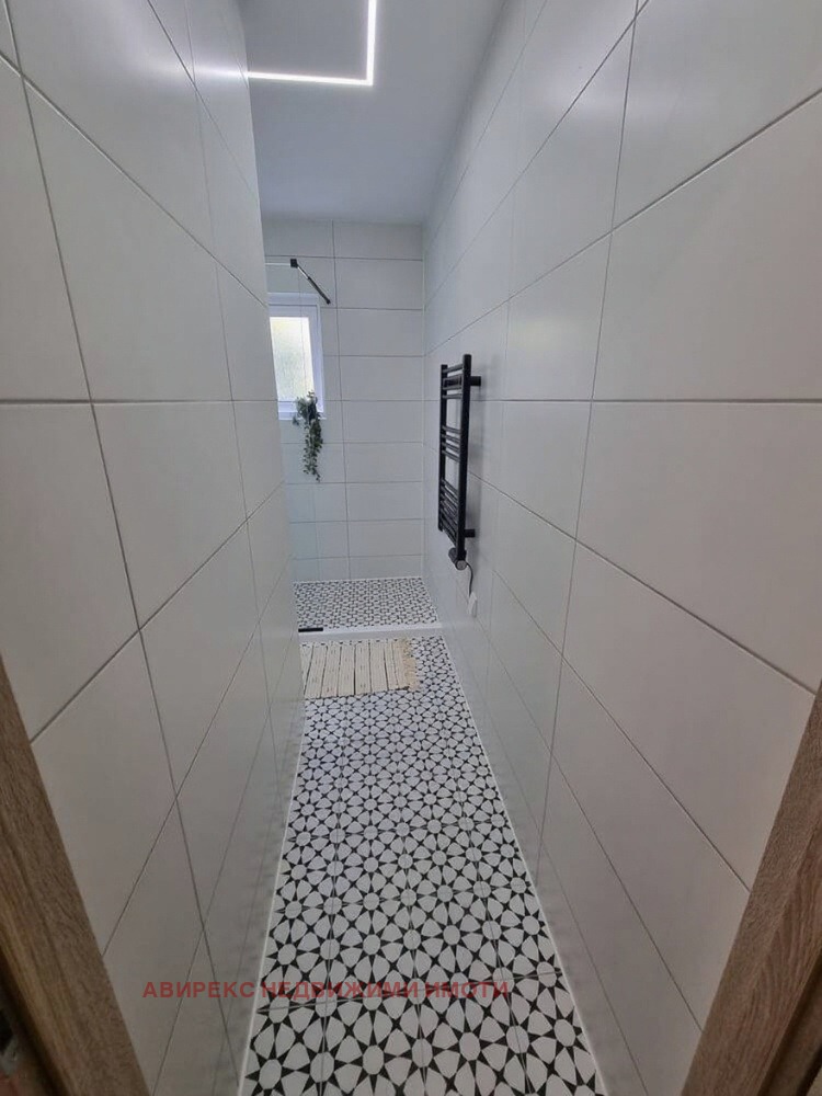 En venta  1 dormitorio Plovdiv , Komatevo , 65 metros cuadrados | 86895716 - imagen [9]