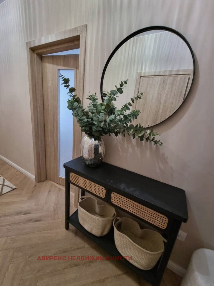 En venta  1 dormitorio Plovdiv , Komatevo , 65 metros cuadrados | 86895716 - imagen [3]