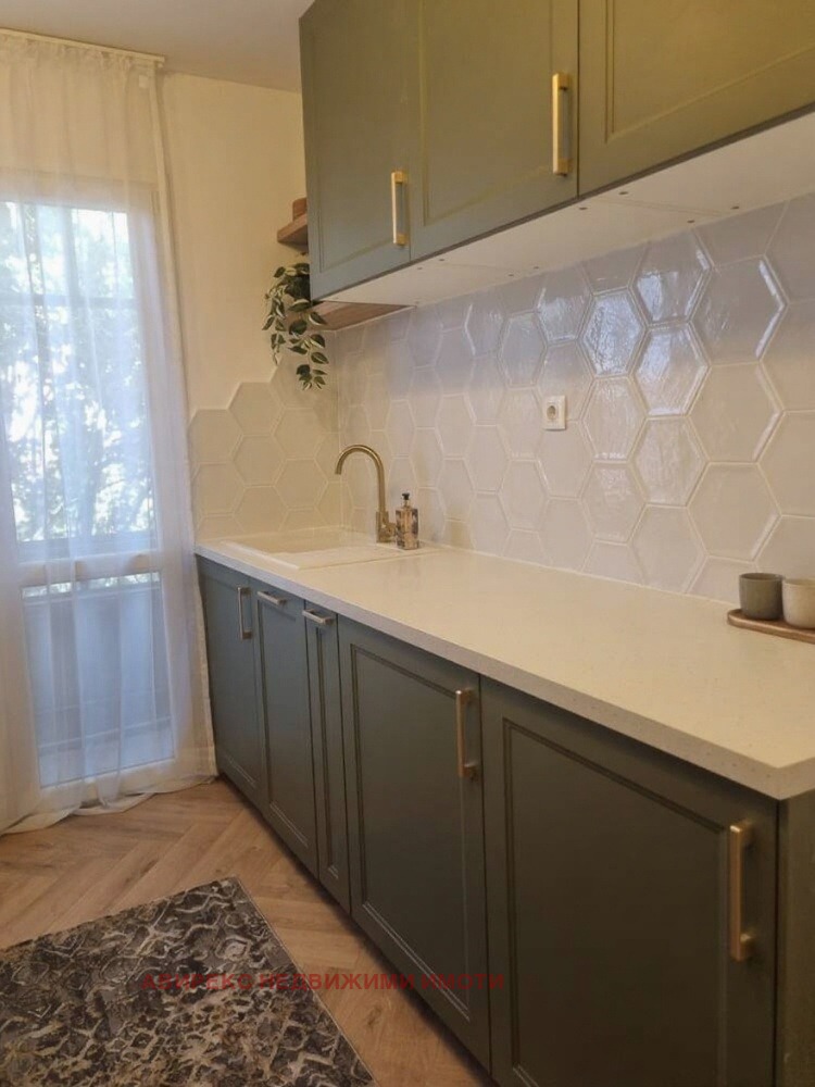 En venta  1 dormitorio Plovdiv , Komatevo , 65 metros cuadrados | 86895716 - imagen [6]