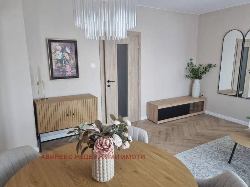 En venta  1 dormitorio Plovdiv , Komatevo , 65 metros cuadrados | 86895716 - imagen [12]