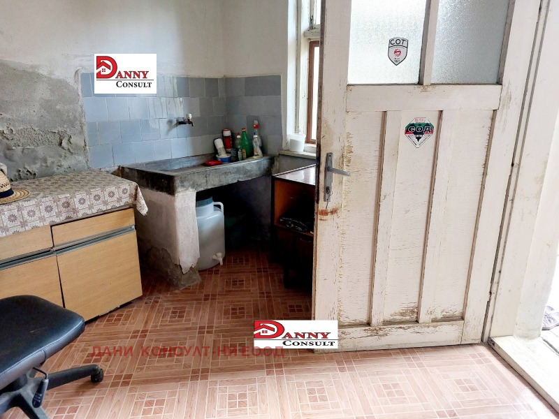 Продава КЪЩА, с. Присово, област Велико Търново, снимка 12 - Къщи - 52166440