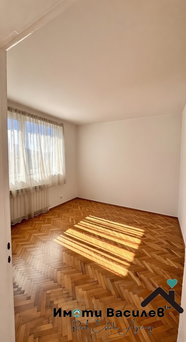 Продава 3-СТАЕН, гр. София, Гео Милев, снимка 2 - Апартаменти - 53823650