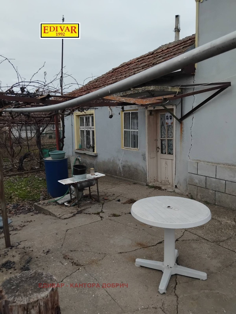 Продава КЪЩА, с. Нова Камена, област Добрич, снимка 3 - Къщи - 52718264