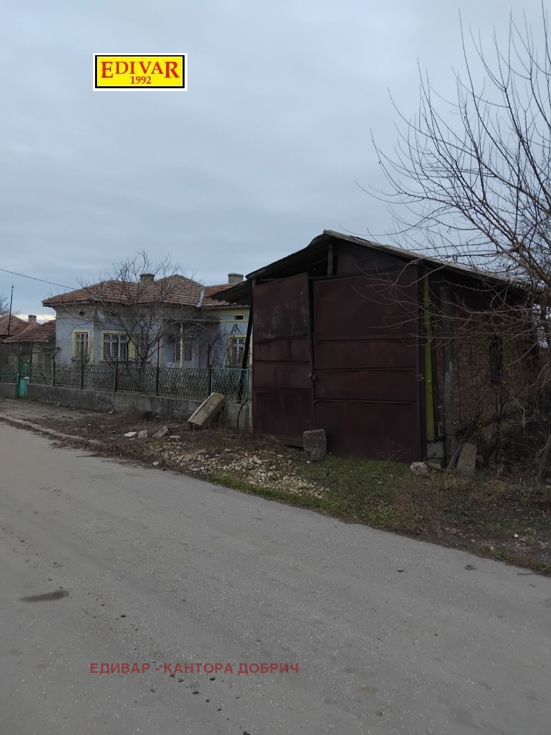 Продава КЪЩА, с. Нова Камена, област Добрич, снимка 6 - Къщи - 52718264