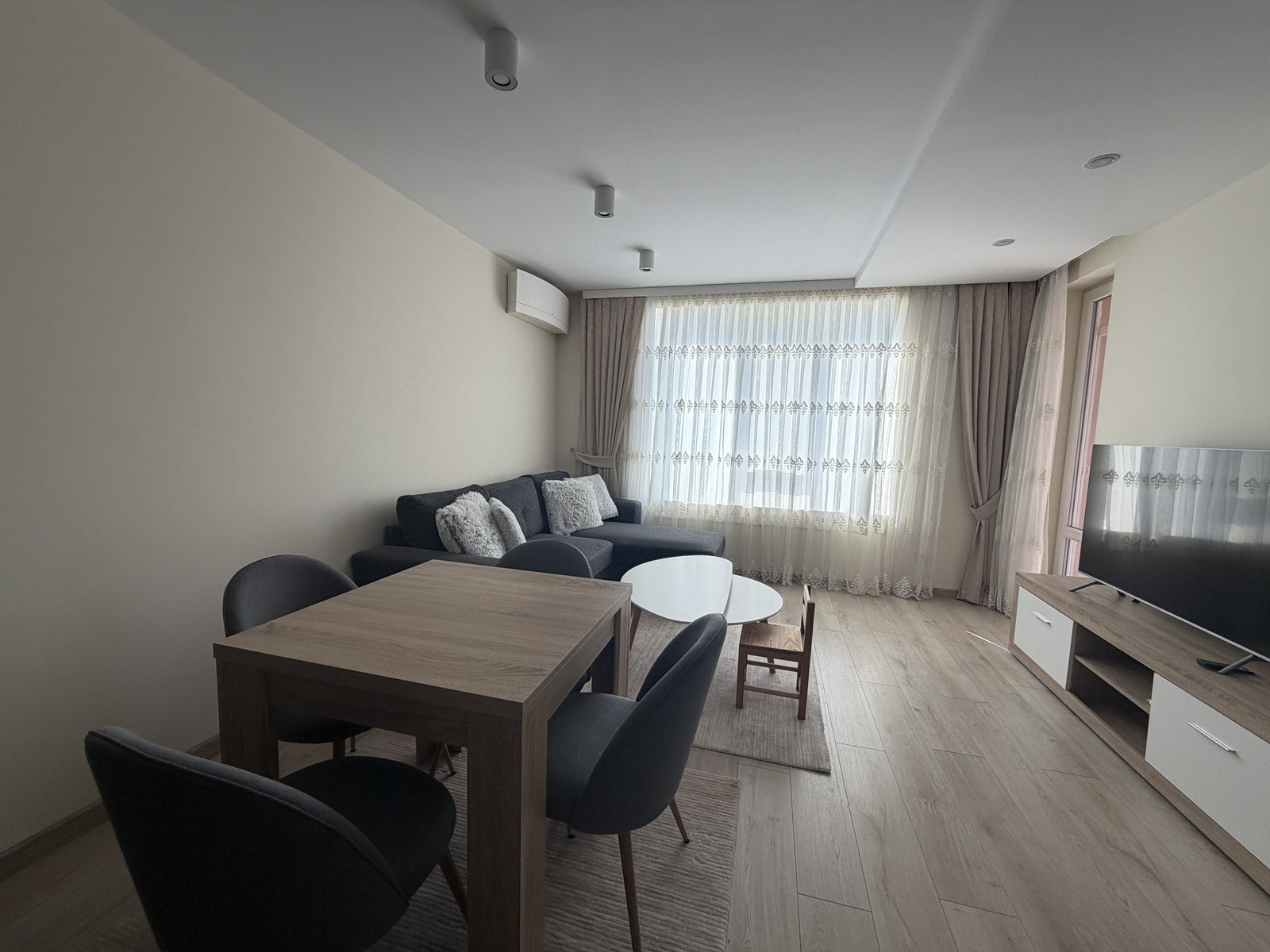 Продава 2-СТАЕН, гр. Шумен, Пазара, снимка 2 - Апартаменти - 56165087