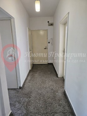 3-стаен град София, Красна поляна 2 11