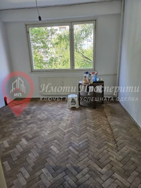 3-стаен град София, Красна поляна 2 3