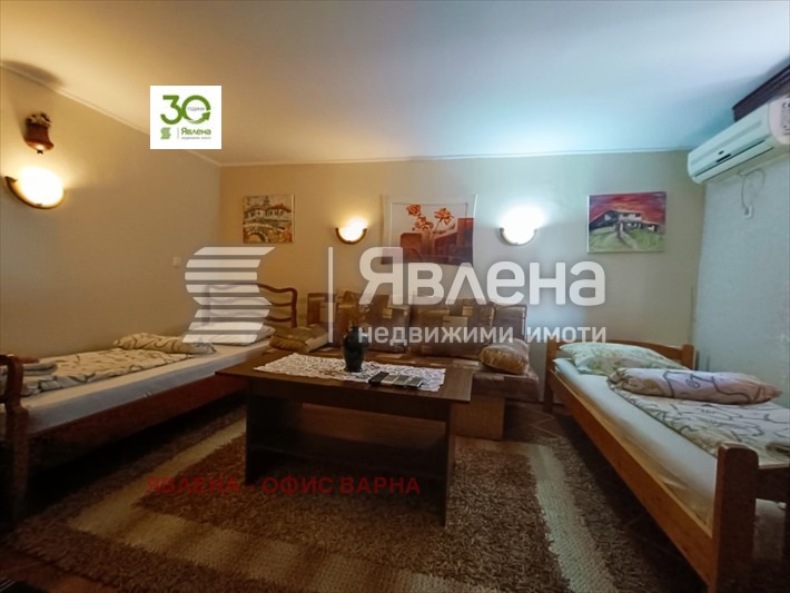 Till salu  Hus region Shumen , Pliska , 260 kvm | 31658577 - bild [16]