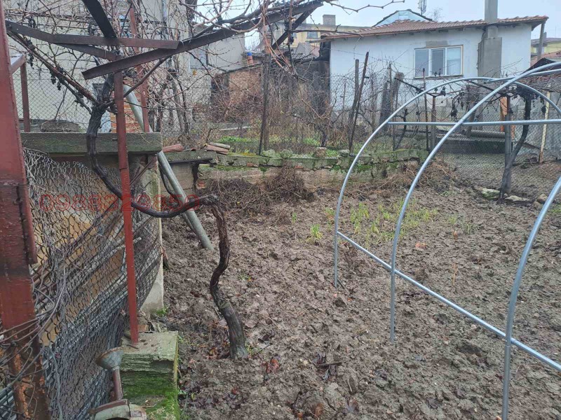 Продава КЪЩА, гр. Тутракан, област Силистра, снимка 8 - Къщи - 52782491