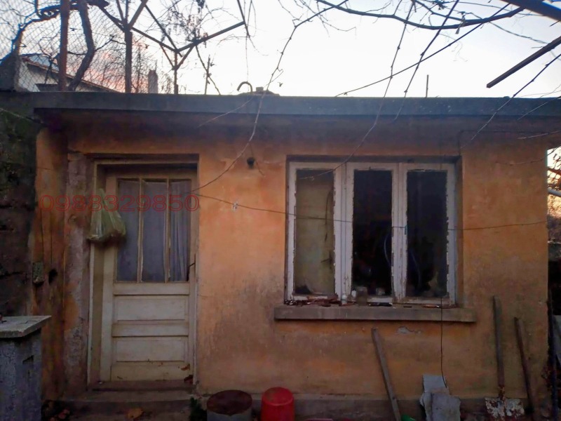 Продава КЪЩА, гр. Тутракан, област Силистра, снимка 2 - Къщи - 52782491