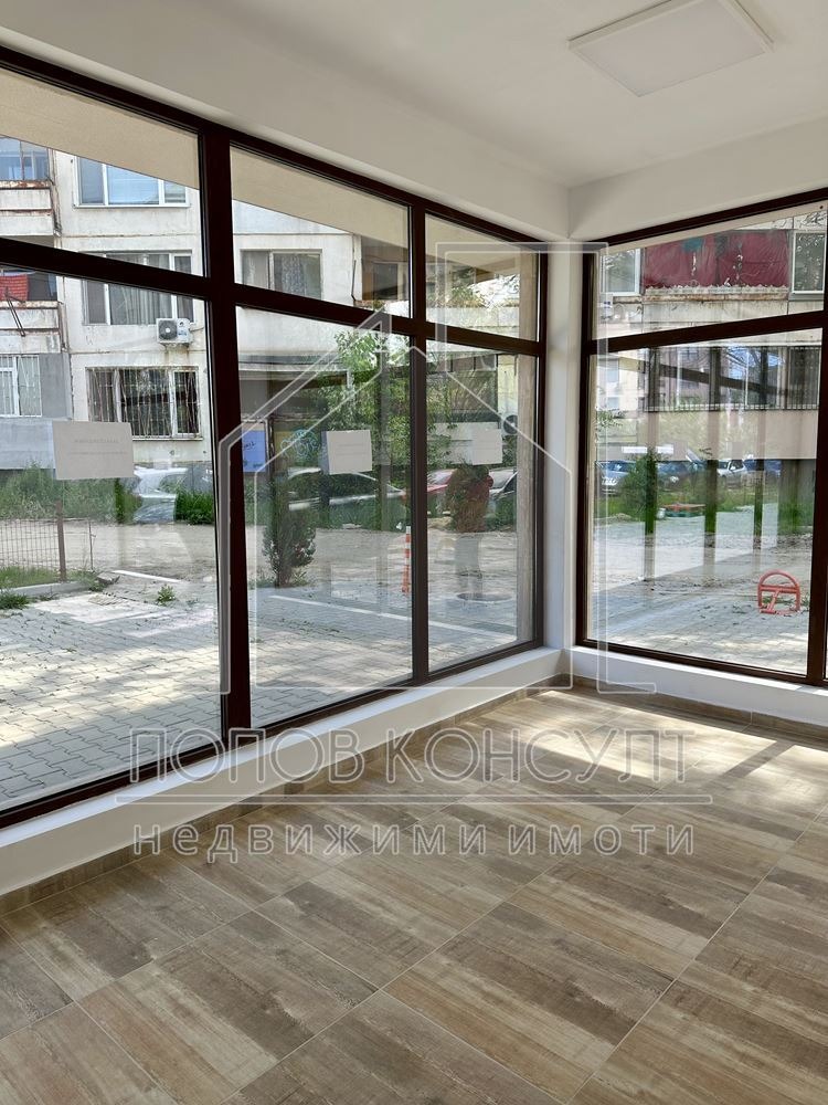 In vendita  Negozio Plovdiv , Zapaden , 38 mq | 90505280 - Immagine [2]