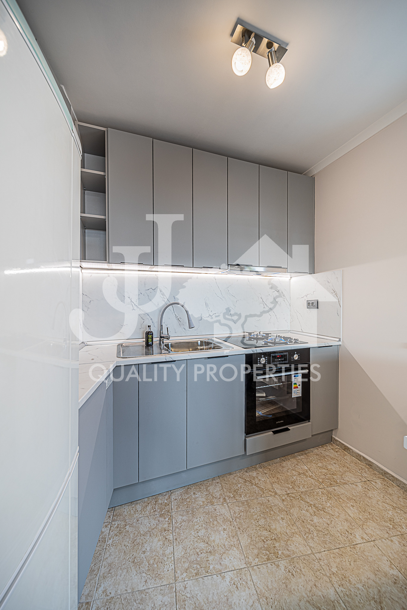 Продава 2-СТАЕН, гр. София, Карпузица, снимка 3 - Апартаменти - 54191584