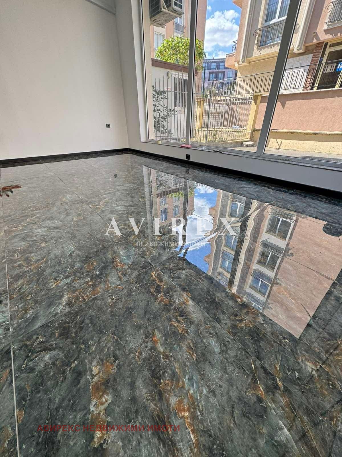 Продава МАГАЗИН, гр. Несебър, област Бургас, снимка 2 - Магазини - 53679598