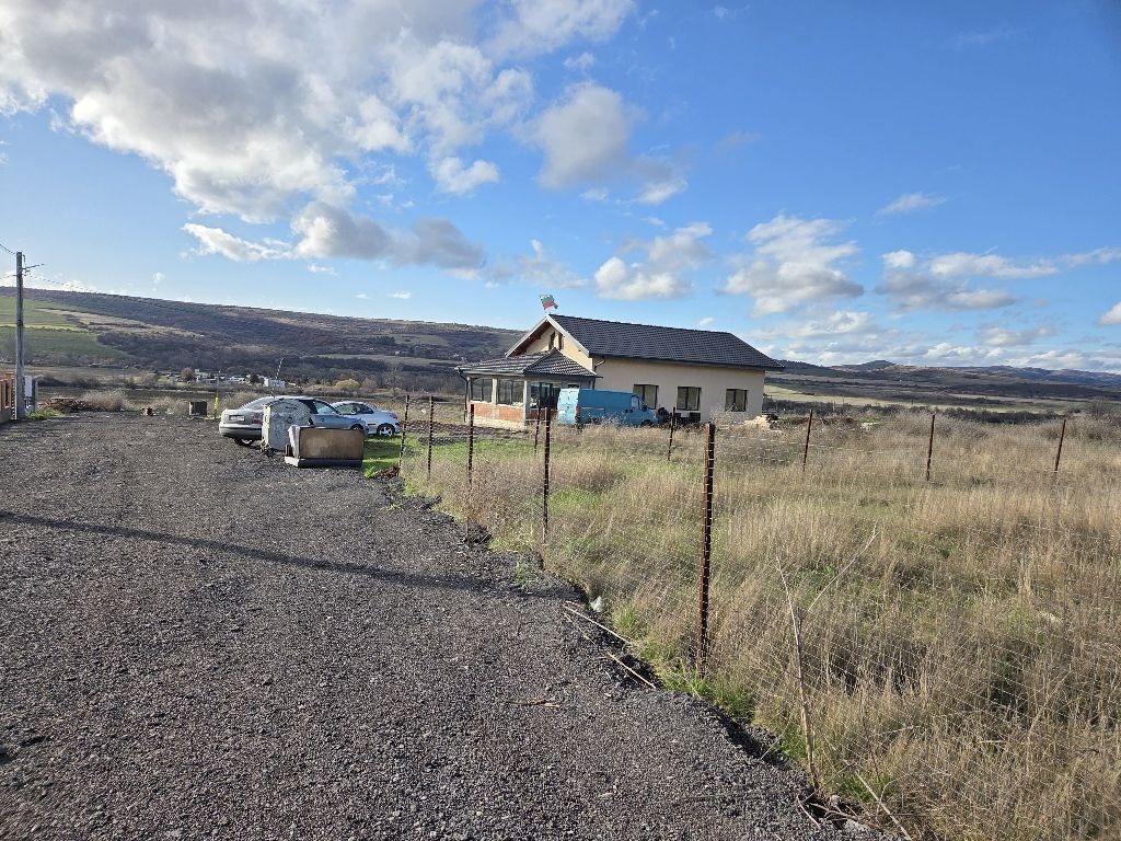 Продава ПАРЦЕЛ, гр. Радомир, област Перник, снимка 2 - Парцели - 54117204