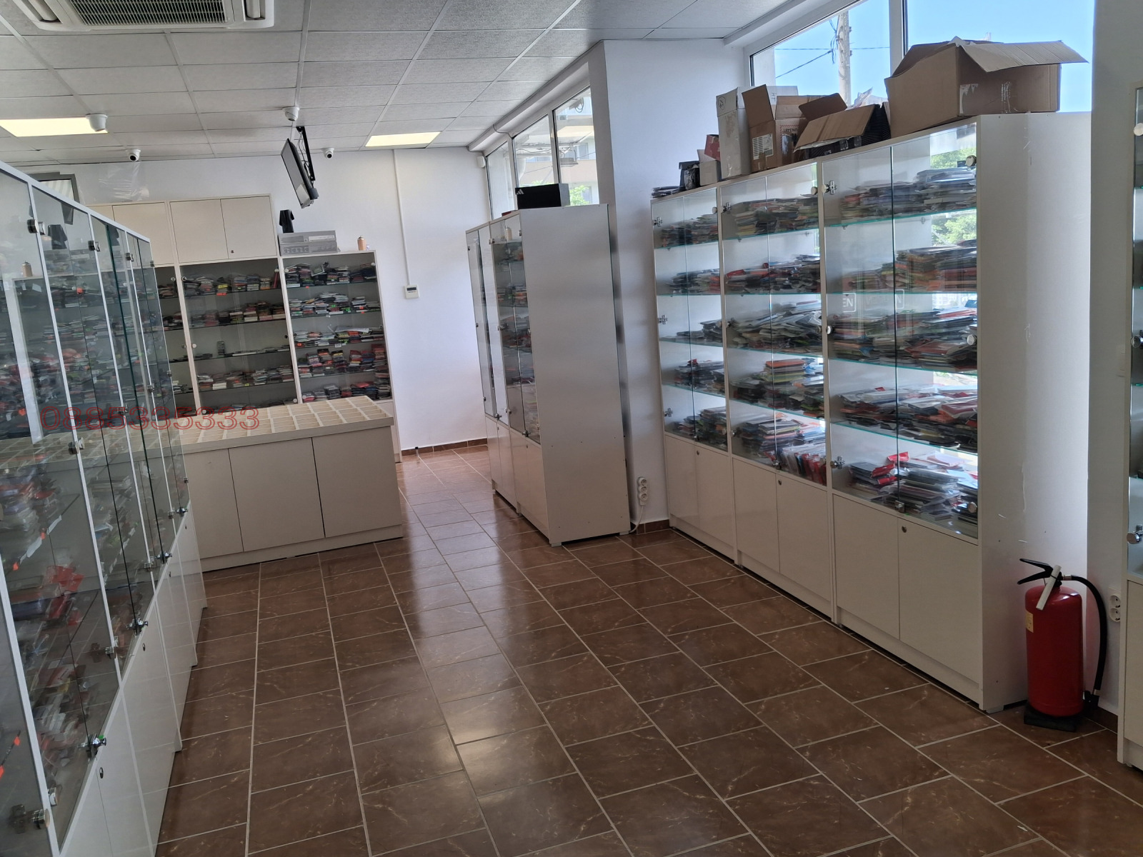 Продава МАГАЗИН, гр. Велико Търново, Бузлуджа, снимка 5 - Магазини - 54503012