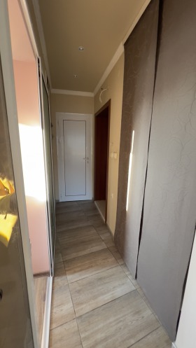 1 chambre Konfouto, Varna 3