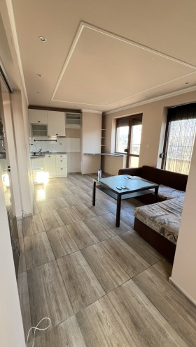 1 chambre Konfouto, Varna 9