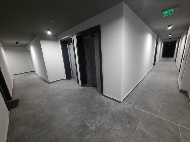De vânzare  1 dormitor Sofia , Vitoșa , 93 mp | 68460052 - imagine [2]