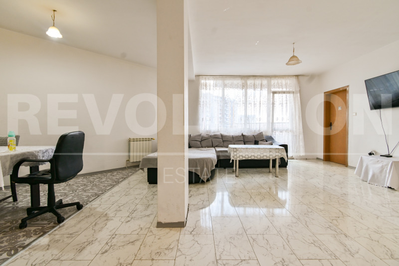 En venta  2 dormitorios Sofia , Mladost 4 , 130 metros cuadrados | 24534365 - imagen [3]