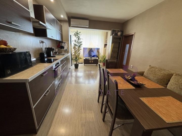 Продава 3-СТАЕН, гр. Варна, Трошево