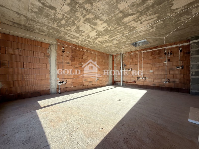 Продава 4-СТАЕН, гр. Пловдив, Остромила, снимка 4 - Апартаменти - 52546598