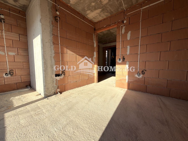 Продава 4-СТАЕН, гр. Пловдив, Остромила, снимка 11 - Апартаменти - 52546598