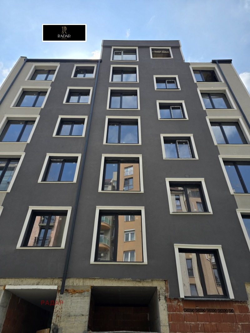 Продаја  1 спаваћа соба Софија , Центар , 72 м2 | 16836249