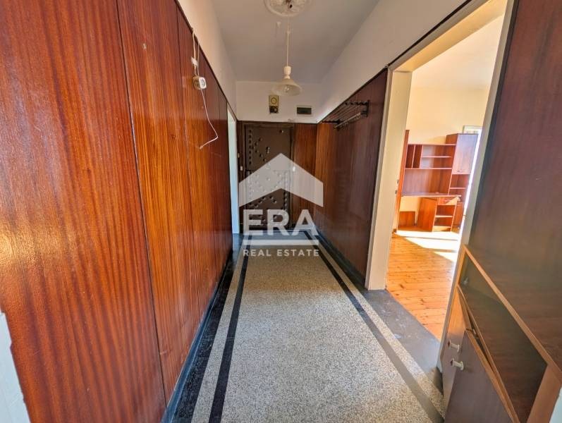 Продава 4-СТАЕН, гр. Шумен, Математическа гимназия, снимка 9 - Апартаменти - 53504858