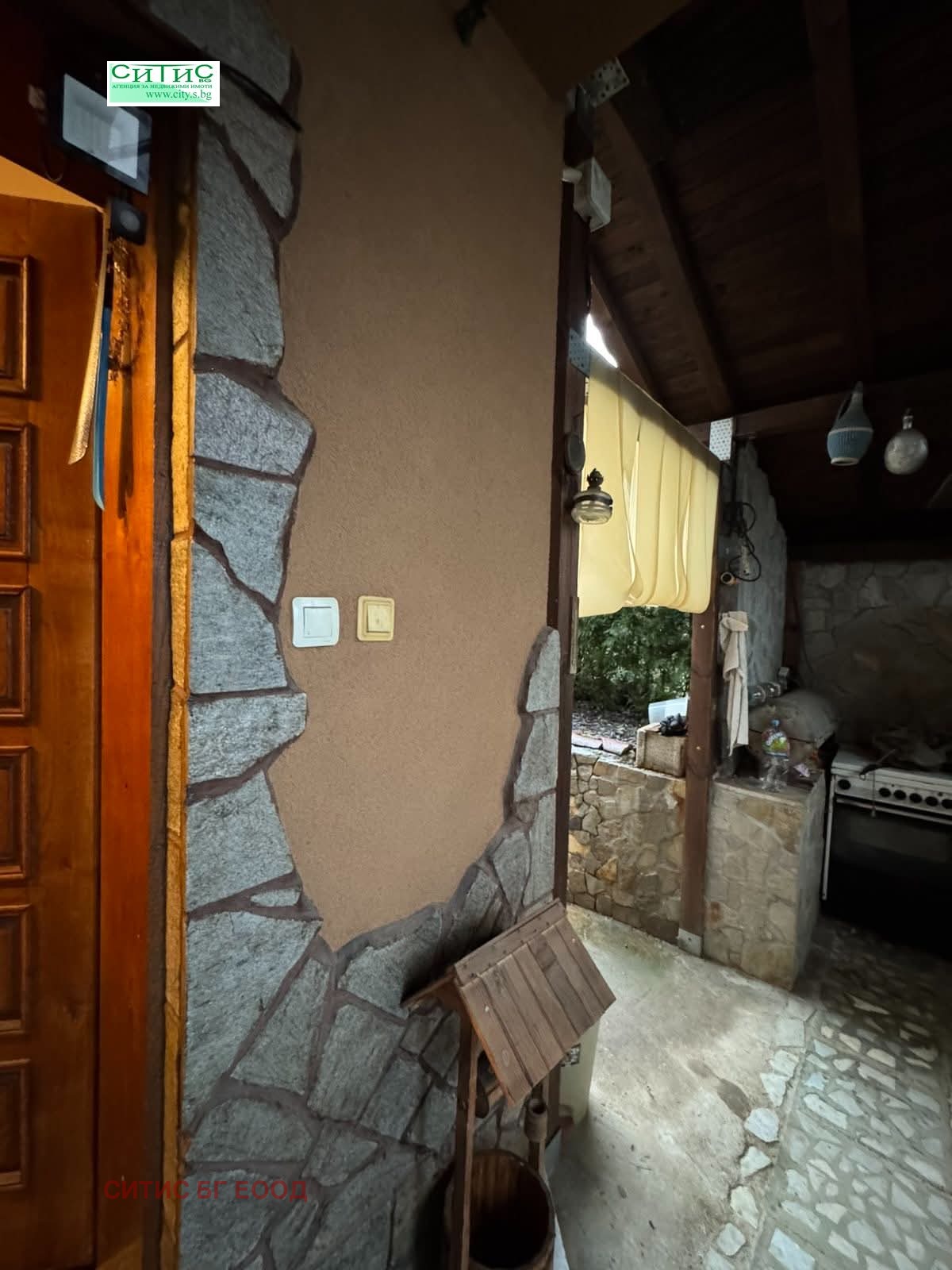 Продава ЕТАЖ ОТ КЪЩА, гр. Берковица, област Монтана, снимка 5 - Етаж от къща - 55430805