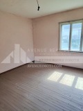Продава КЪЩА, област Пазарджик, с. Дебръщица • 90000 € / 176024.70 лв. • 49153340 5