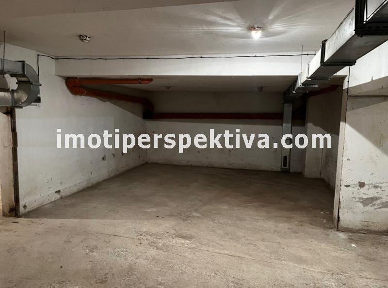 À venda  Lugar de estacionamento Plovdiv , Kiutchuk Parij , 150 m² | 99080607