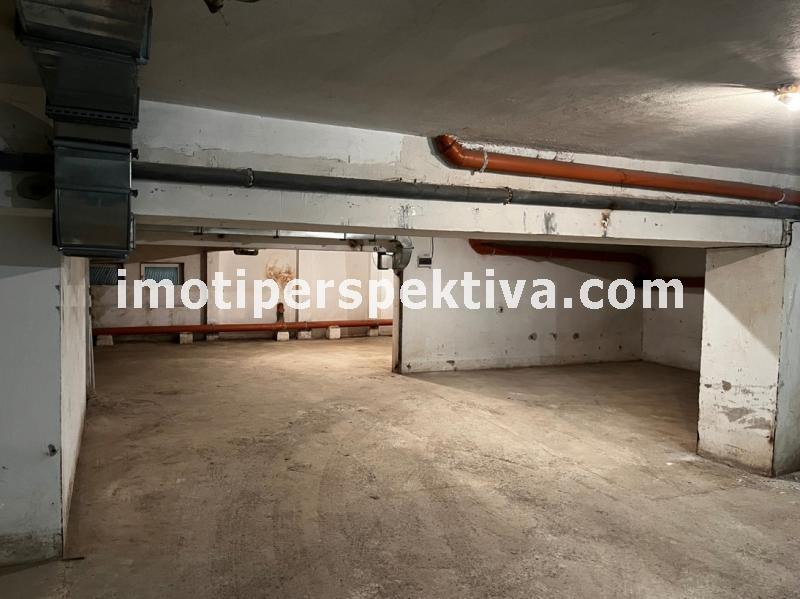 À venda  Lugar de estacionamento Plovdiv , Kiutchuk Parij , 150 m² | 99080607 - imagem [2]