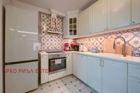 3 bedroom Lozenets, Sofia 8