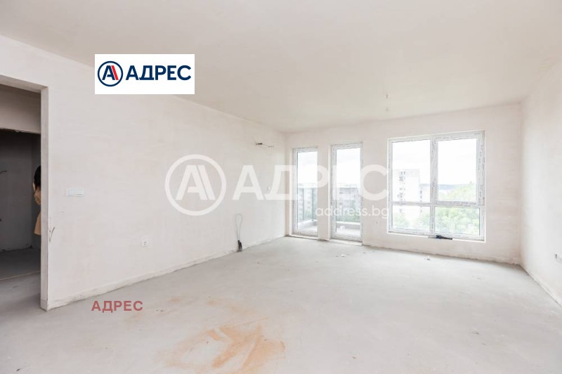 À venda  1 quarto Varna , Vazrajdane 1 , 75 m² | 42354135