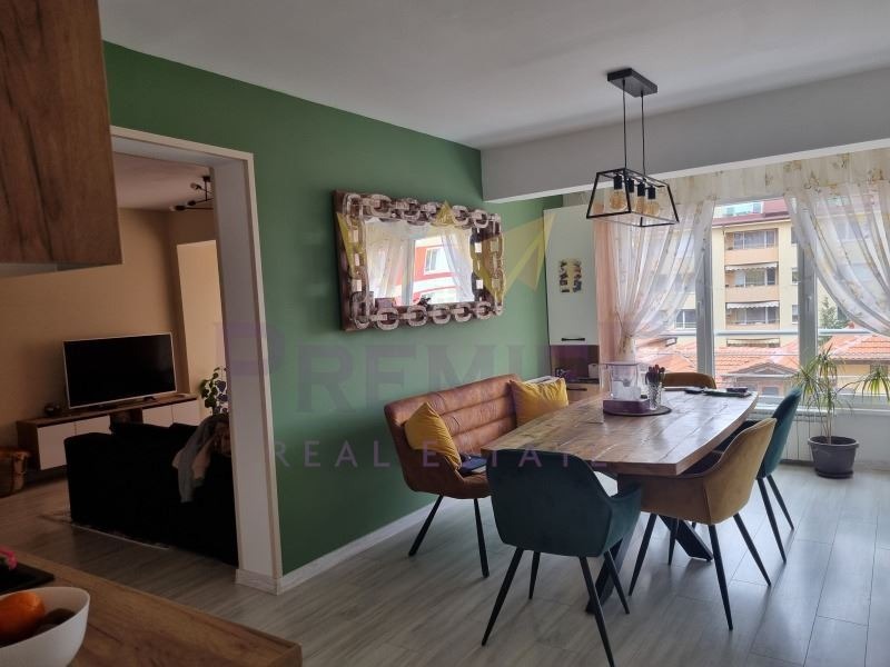 Продава 4-СТАЕН, град София, Овча купел • 380000 € / 743215.40 лв. • 55240982 1