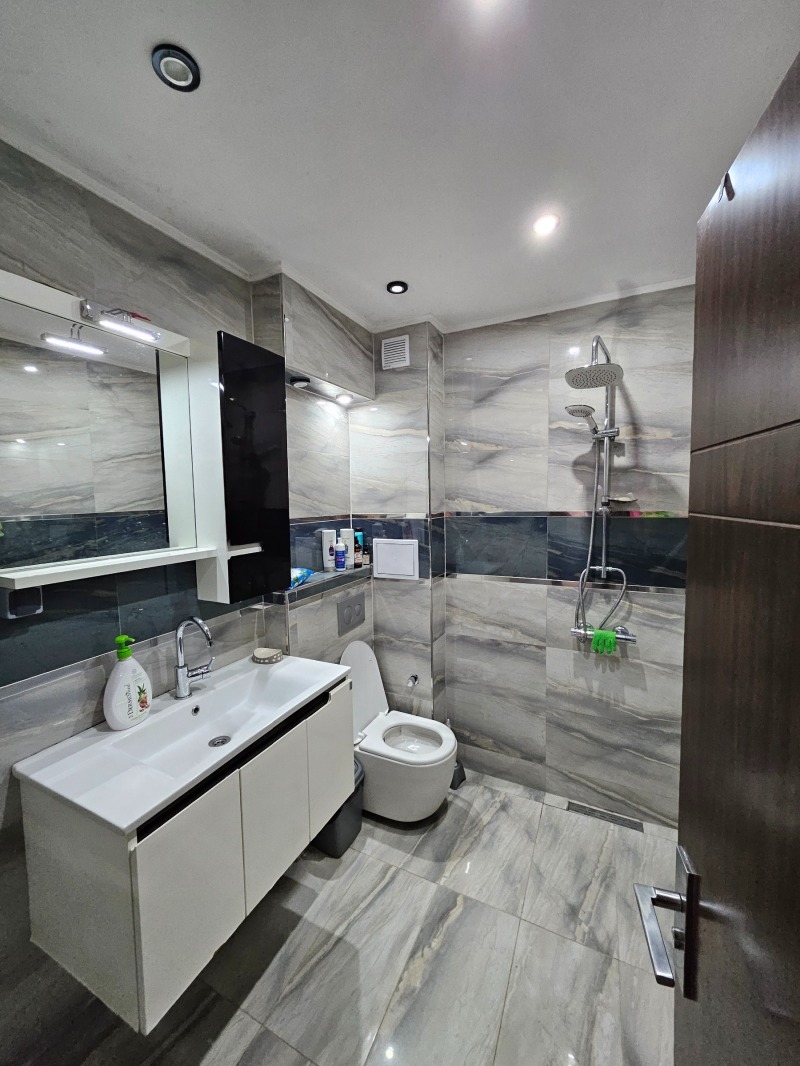 Продава МНОГОСТАЕН, гр. Кърджали, Център, снимка 12 - Апартаменти - 52780119